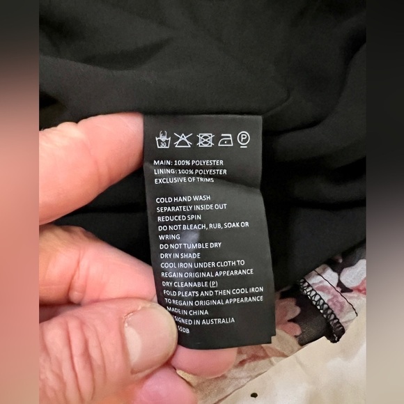 BARDOT‎ Mauve and black floral cutout maxi dress size 6. - Picture 13 of 16